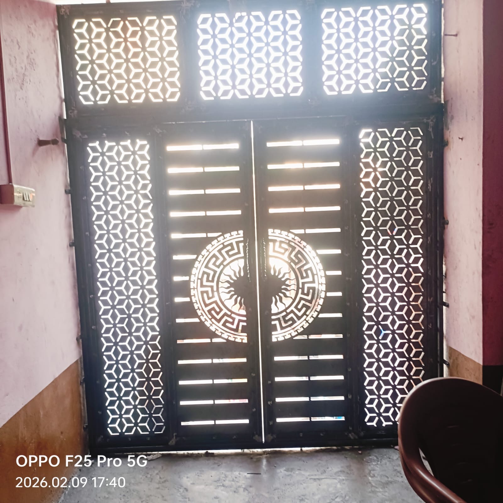 Custom metal gate fabrication